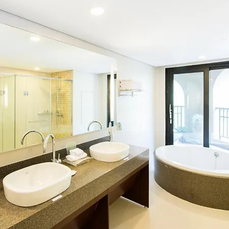 Holiday Inn Resort Alpensia Pyeongchang By Ihg Exterior photo